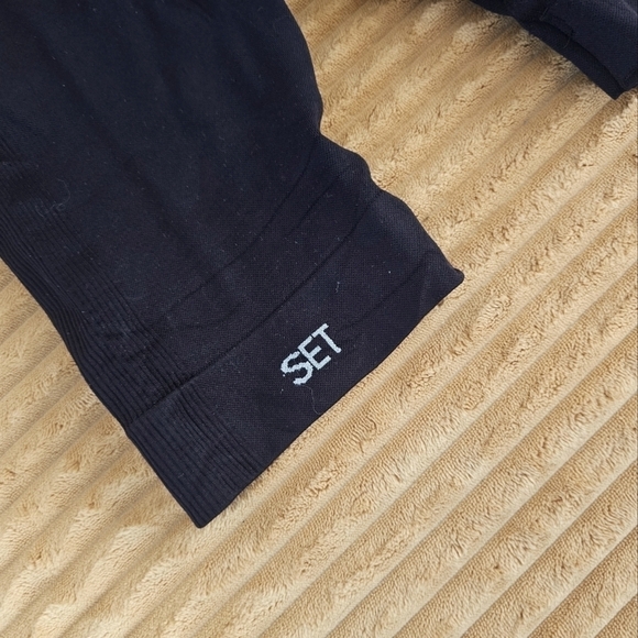 SET Active Black Biker Shorts - Picture 3 of 4